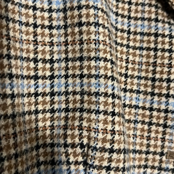 Banana Republic Tweed Blazer. Size 0. Excellent condition. - Picture 3 of 3